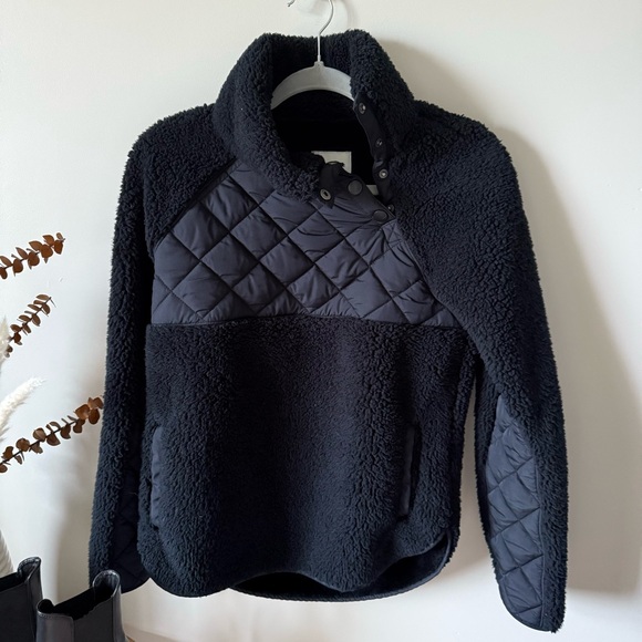 ABERCROMBIE • PULL OVER - Picture 3 of 4